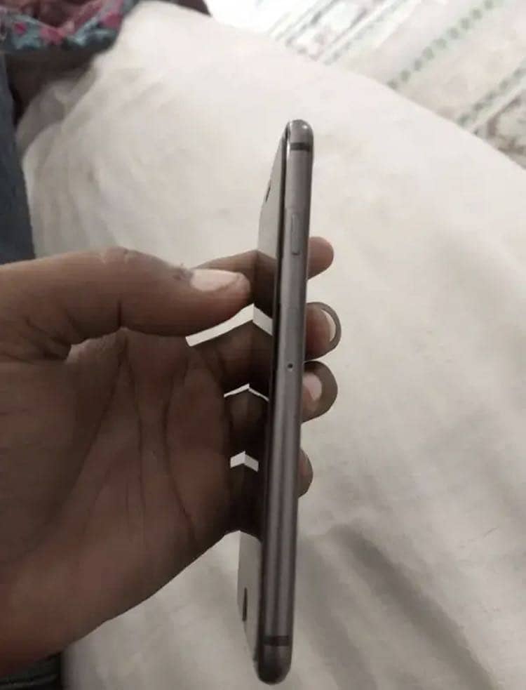 Apple iPhone 8 2