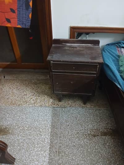 solid  wood bed