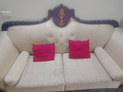 Crown Sofa