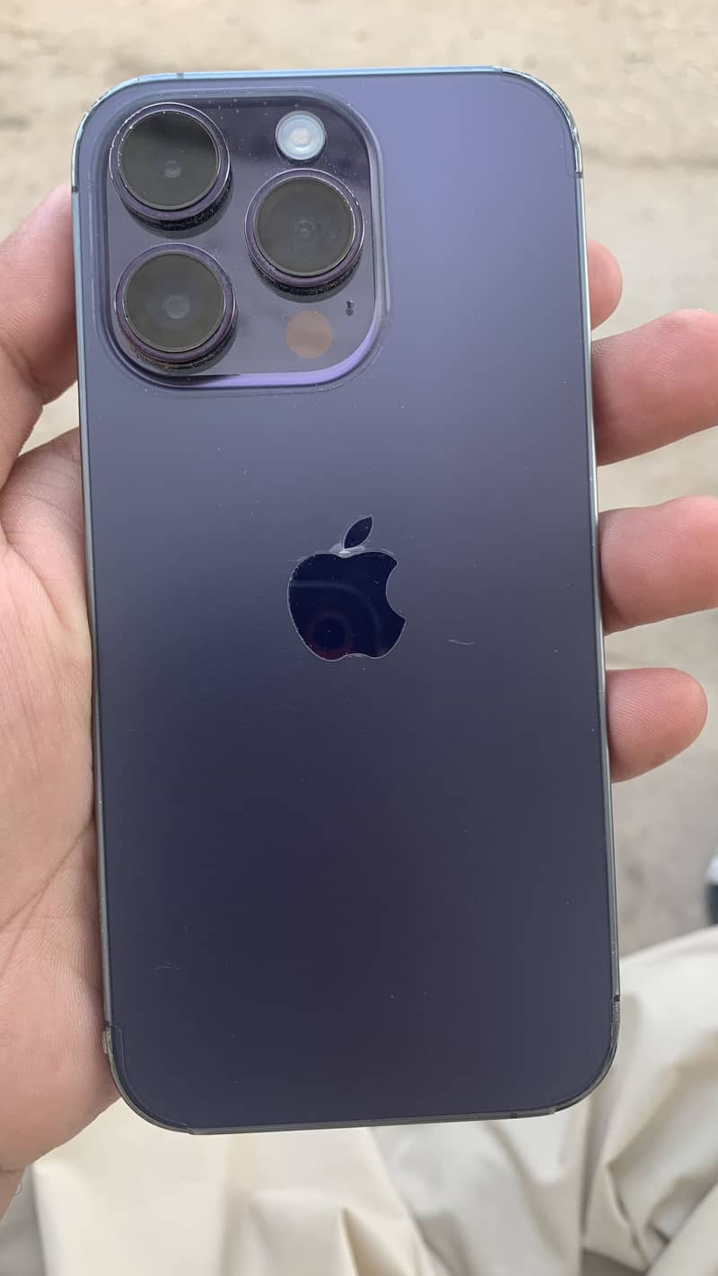 Apple iPhone 14 Pro 0