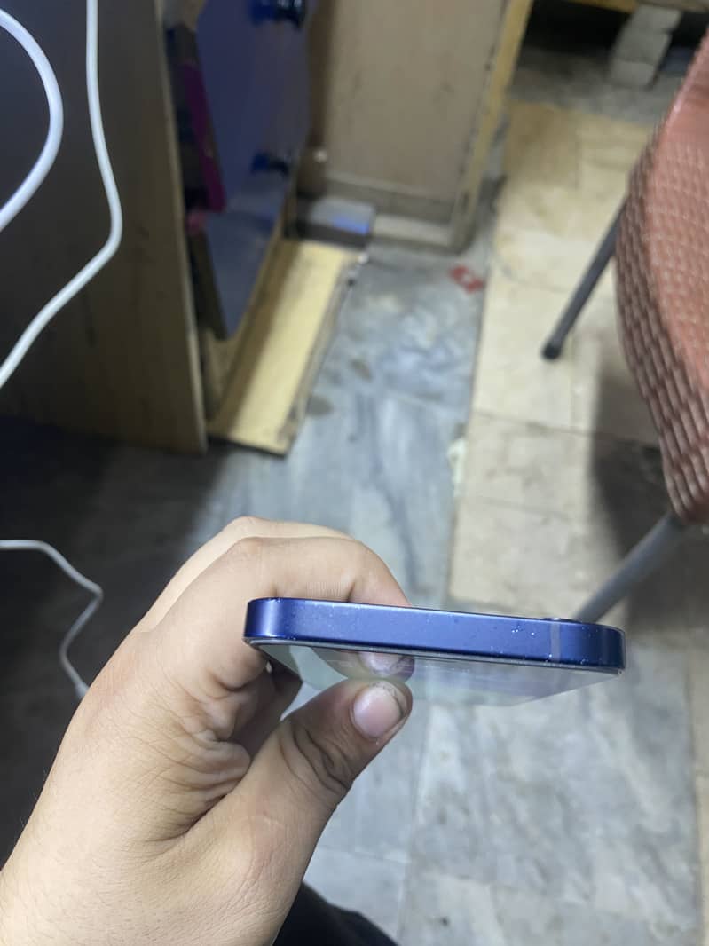 iPhone 12 1