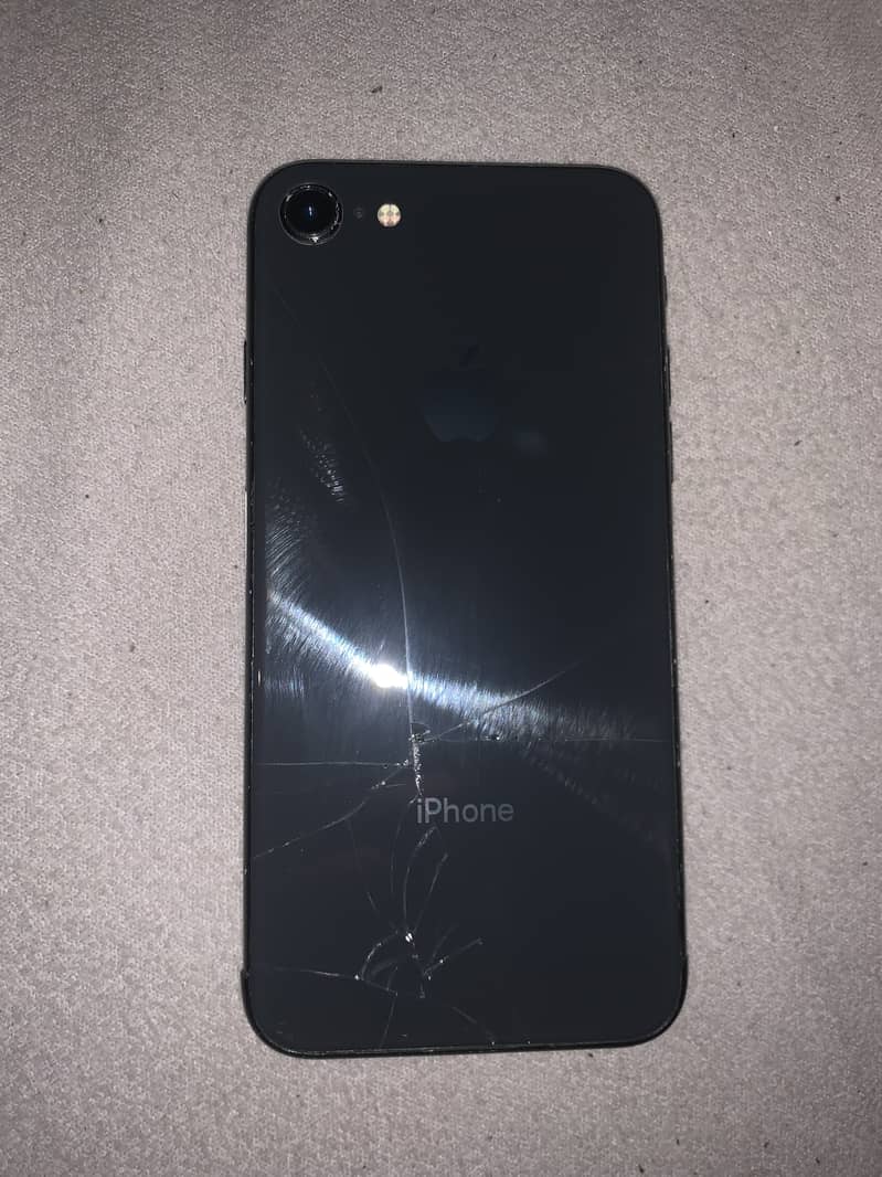 Apple iPhone 8 1