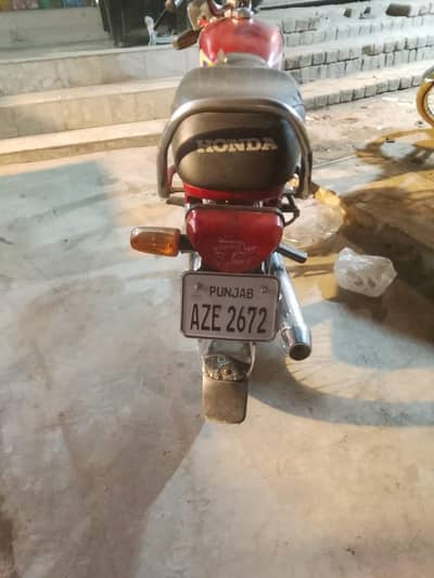 Honda CD 70 2025