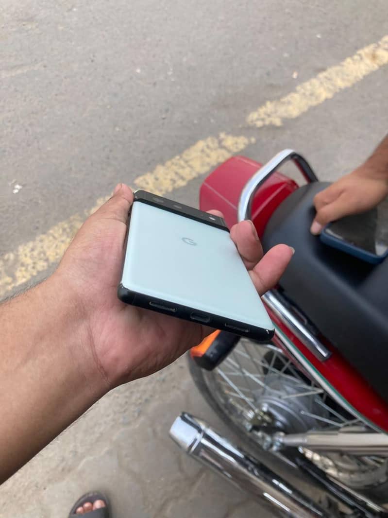 Google Pixel 6 0