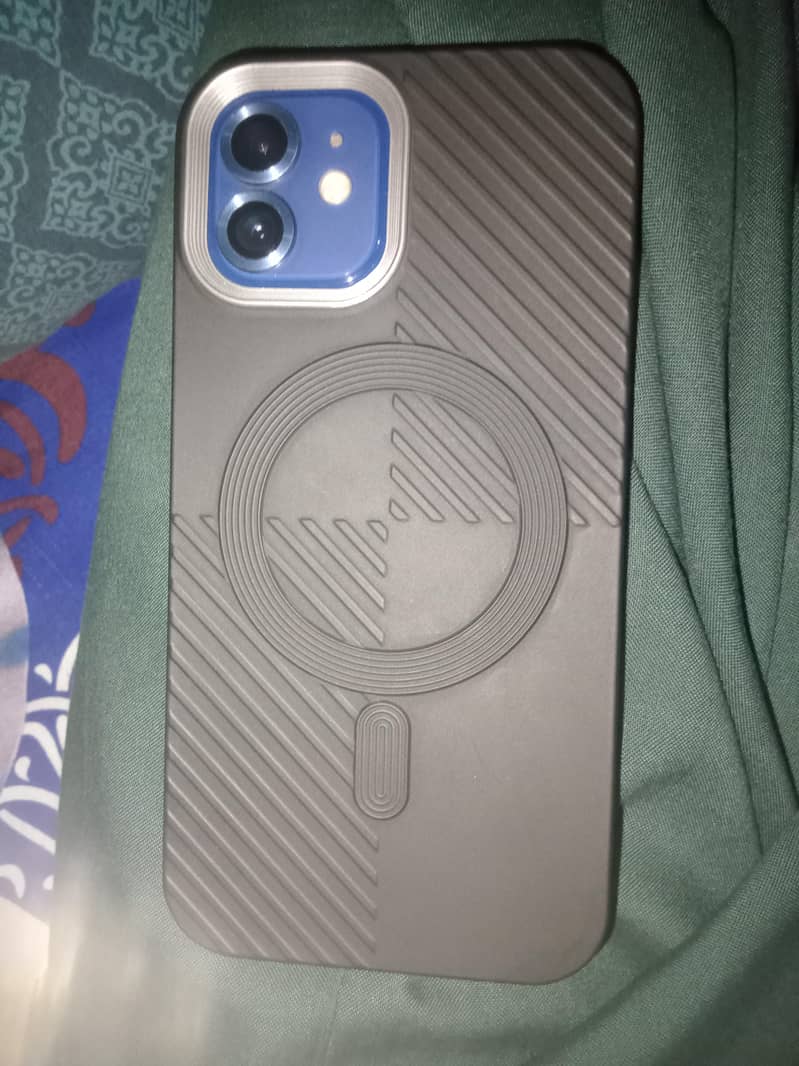 Apple iPhone 12 1