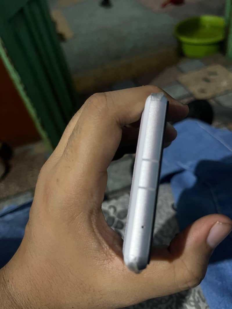 Google Pixel 7a 0