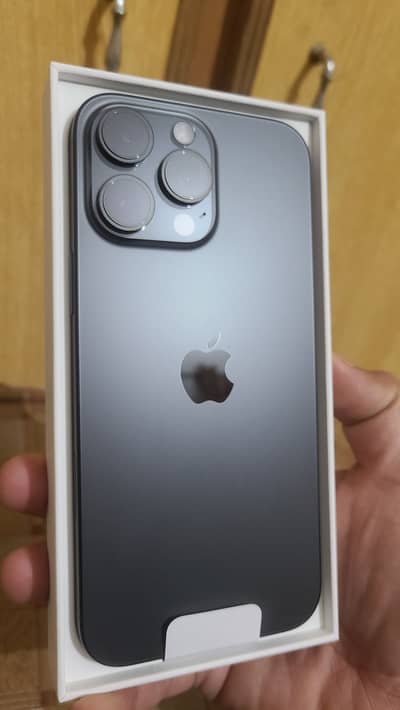 Mint Condition 10/10 Iphone 16 Pro Max 256GB JV