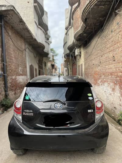 Toyota Aqua Hybrid Full optional 2014/2017