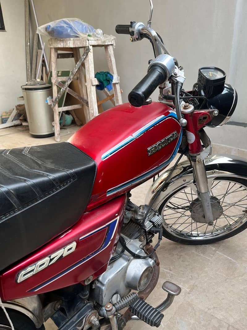 Honda CD-70 Pointer 4