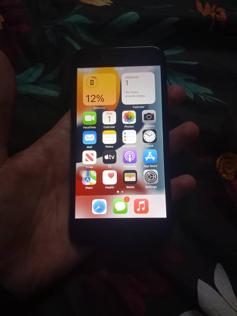 Apple iPhone 7 1