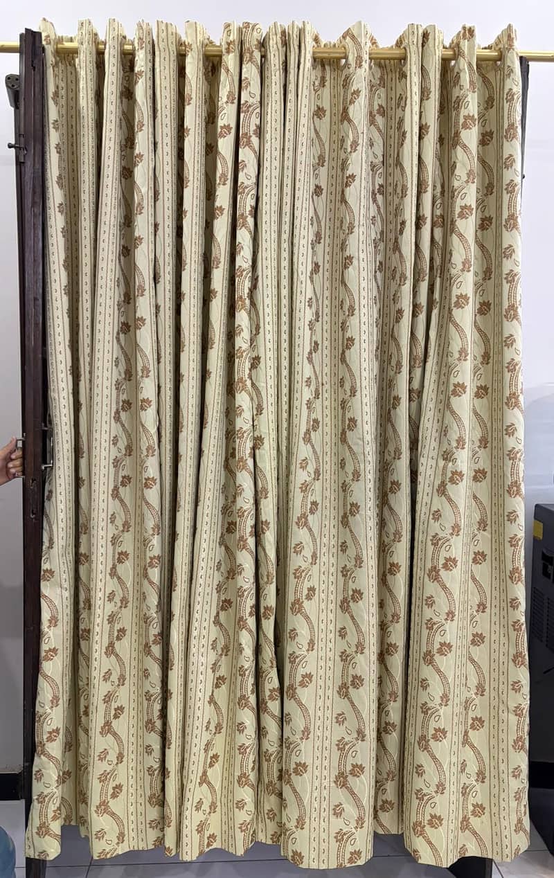 curtains 0
