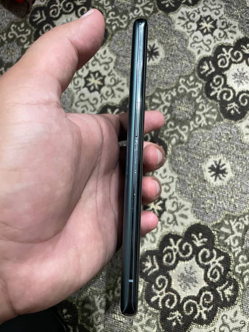 One Plus 9 Pro 6
