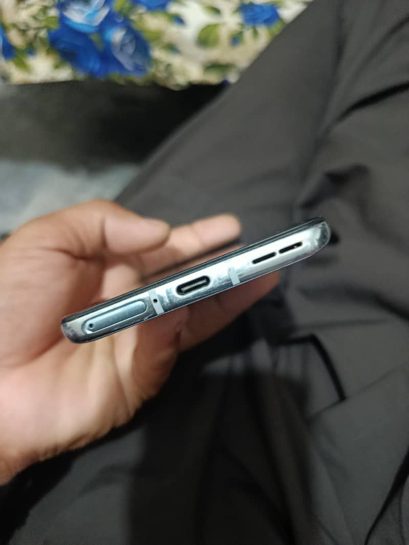 One Plus 8T 1