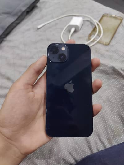 Apple iPhone 13