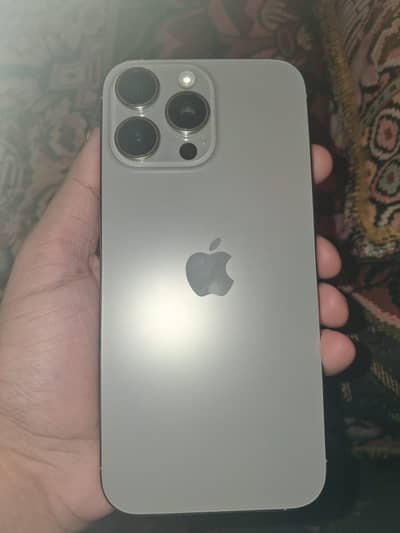 16 pro max natural titanium 10/10 no scratches