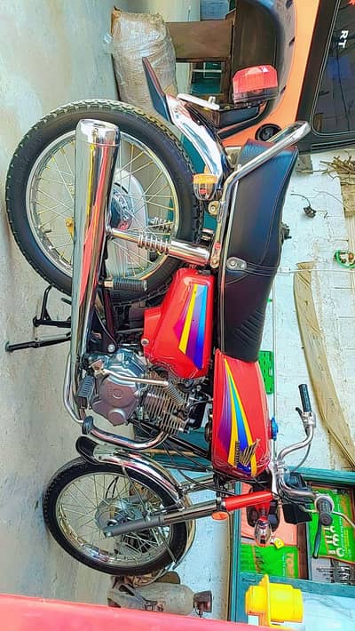 honda 125cc brand new in original parts
