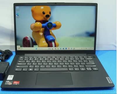 13th Gen Lenovo 16GB DDR5 RAM Ryzen 5 7520U 4GB-Graphic 256GB-NVMe 14"
