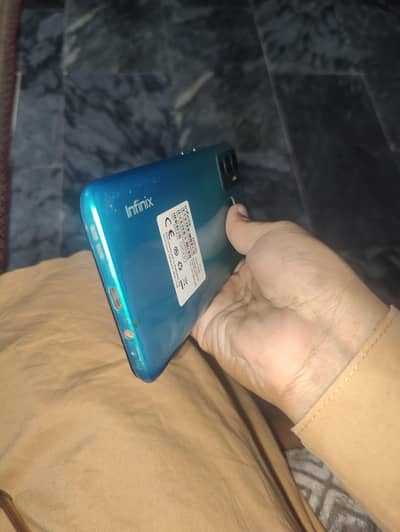 Infinix Hot 12 Play