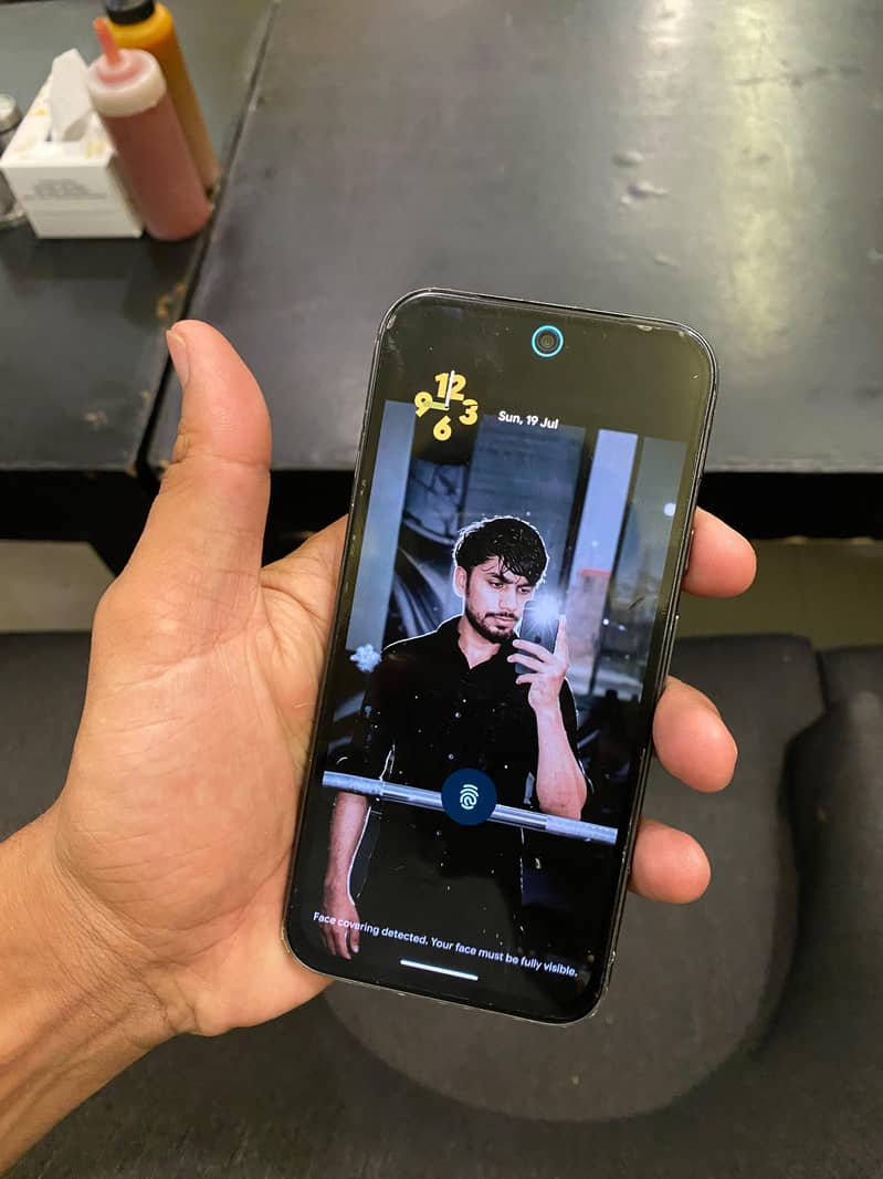 Google Pixel 8a 1