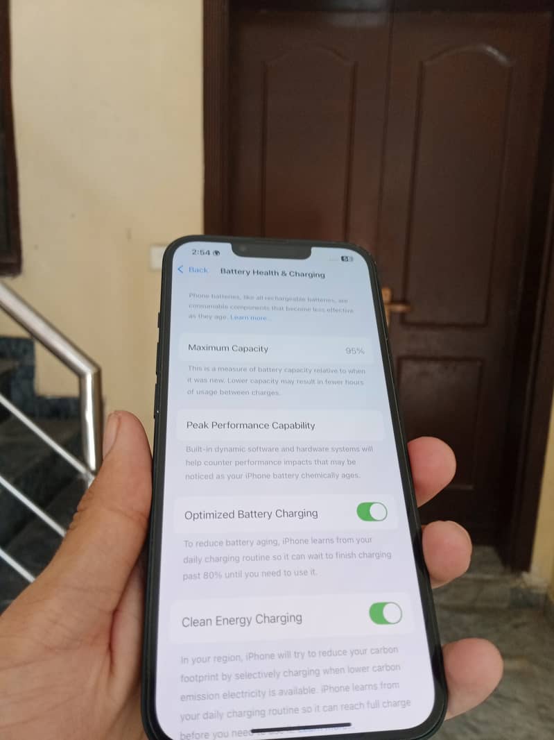 Apple iPhone 13 1