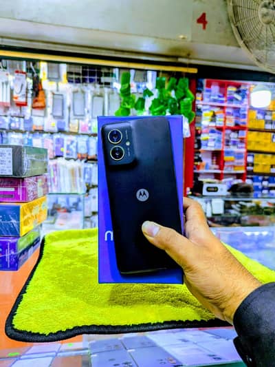Motorola MOTO G55 5G |  Black |  16GB RAM | 256GB Storage