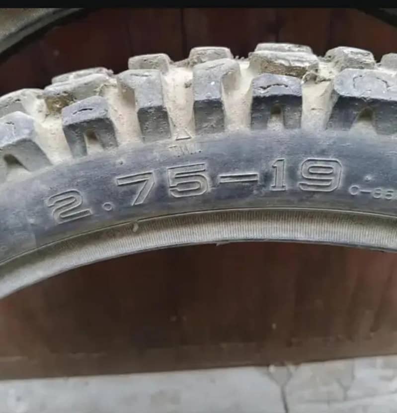 Imported Trail Tyre 0