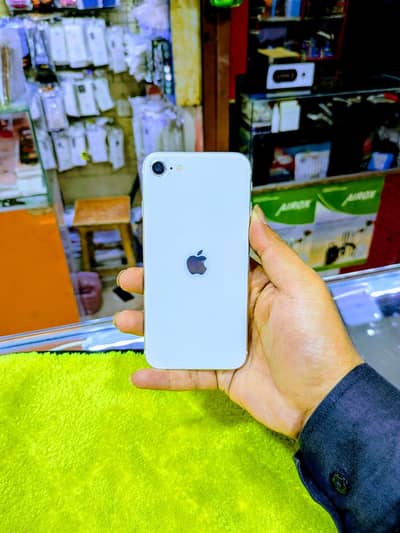 iPhone SE - 64GB (Non PTA JV)