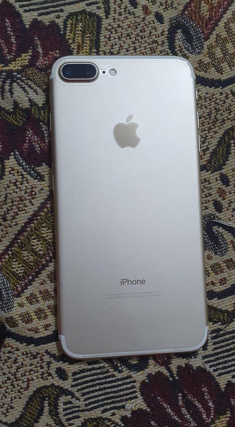 Apple iPhone 7 Plus 2