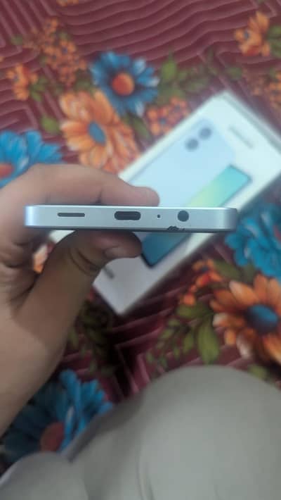Samsung Mobile A06