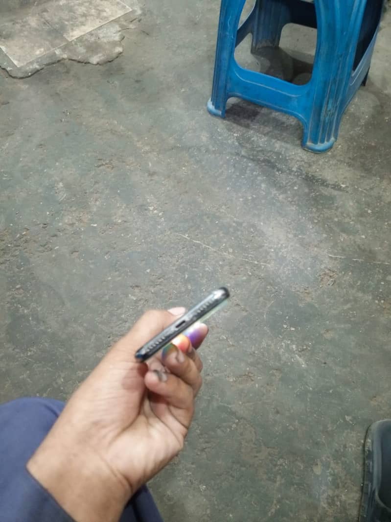 iPhone X 5