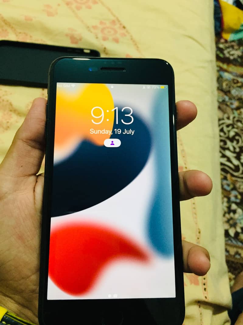 Apple iPhone 7 Plus 2