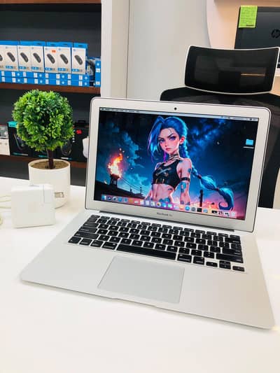 MacBook Air 13.3-inch 2015 Core i5 4GB RAM 128GB SSD macOS High Sierra