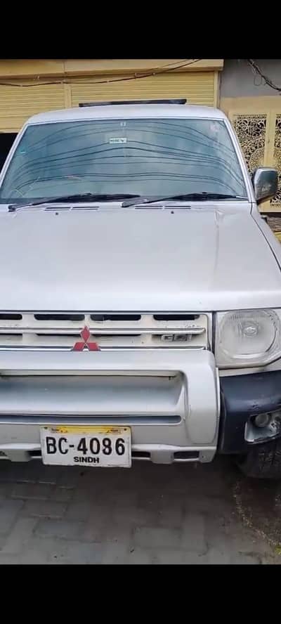 Mitsubishi Pajero 1995