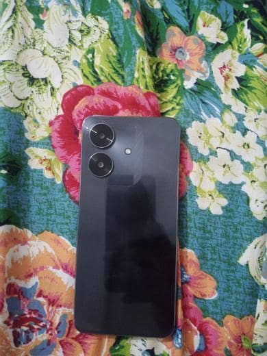 Realme Note 60