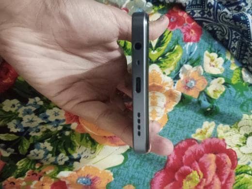 Realme Note 60 1