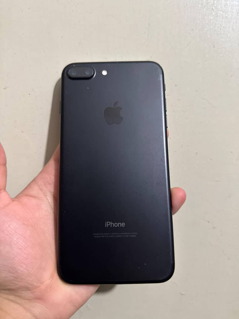 Apple iPhone 7 Plus 0