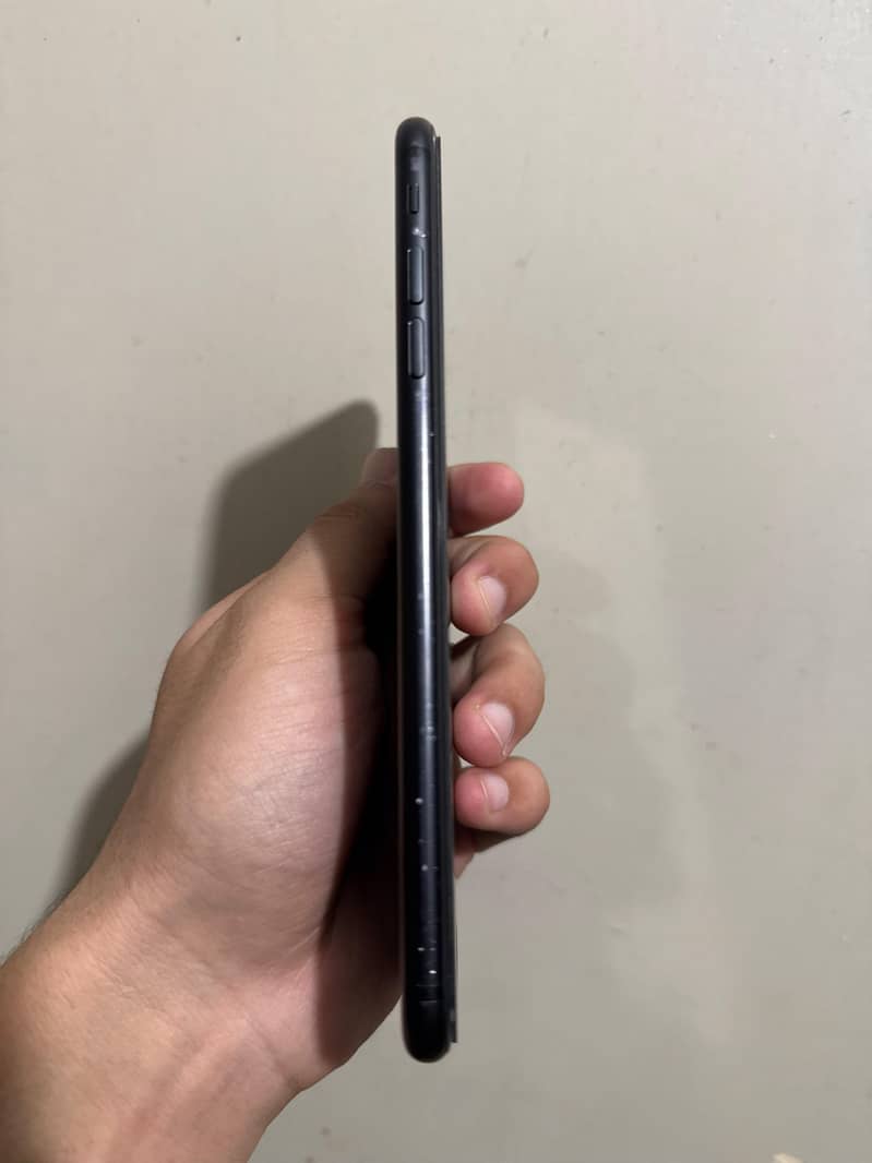 Apple iPhone 7 Plus 4