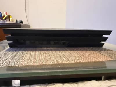 ps4 pro 1tb with two controllers jailbreak new condition