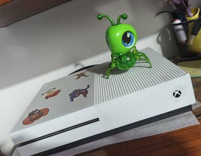 Gaming Console Xbox One S 01 TB