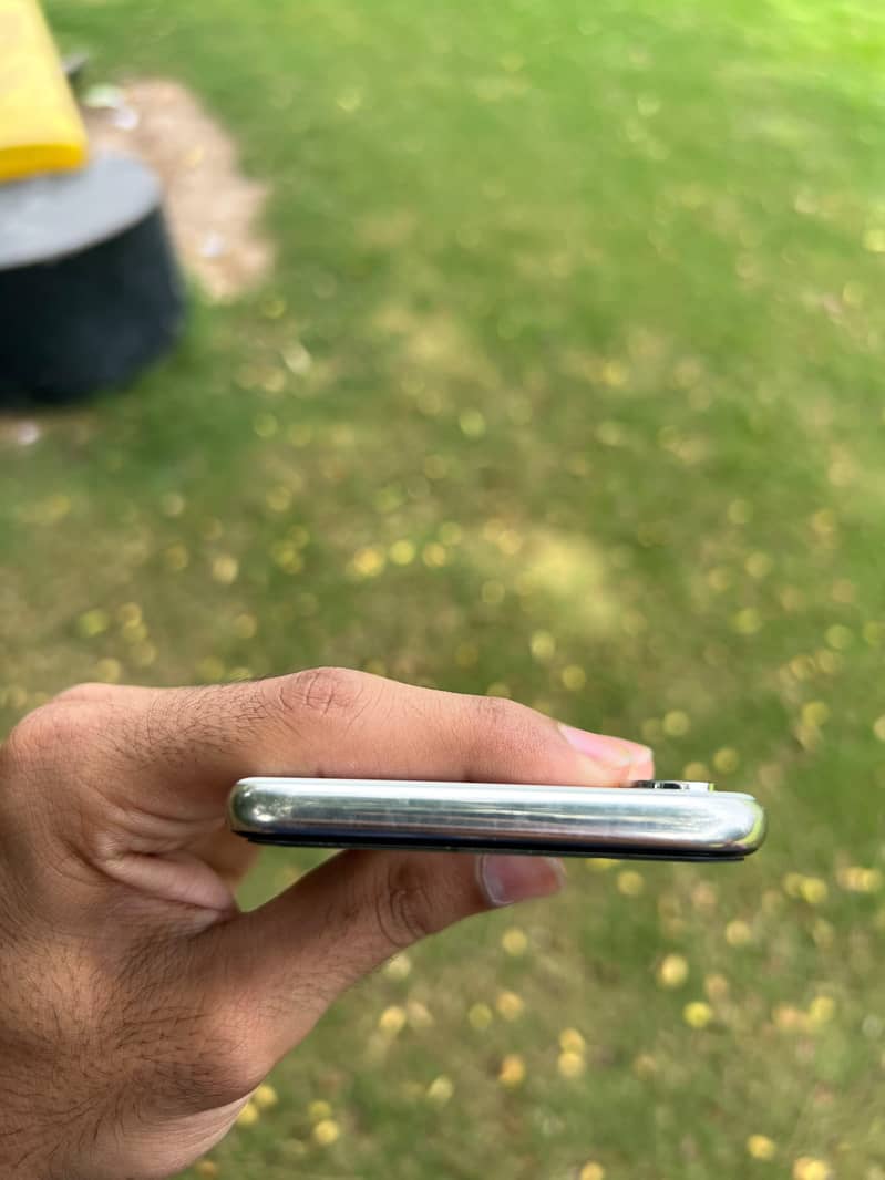 Apple iPhone X 2