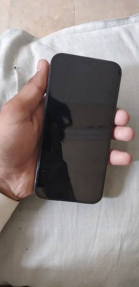 Apple iPhone 12 2