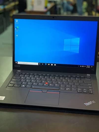 lenovo T14s i7 10th Gen 8gb RAM / 500gb SSD