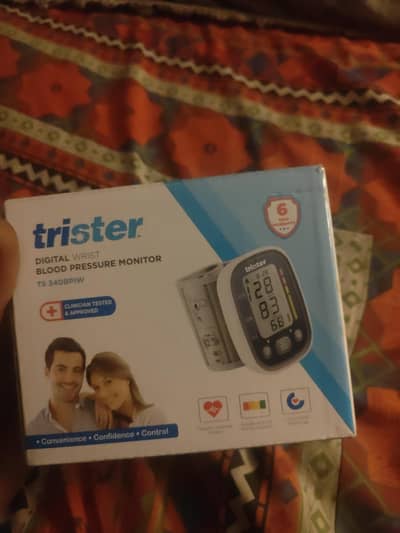 wrist blood pressure monitor