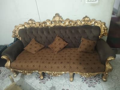 7 seater sheesham wood custom made sofa with sheesham table 10/10 cond