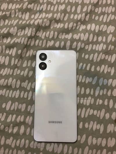 Samsung Mobile A06