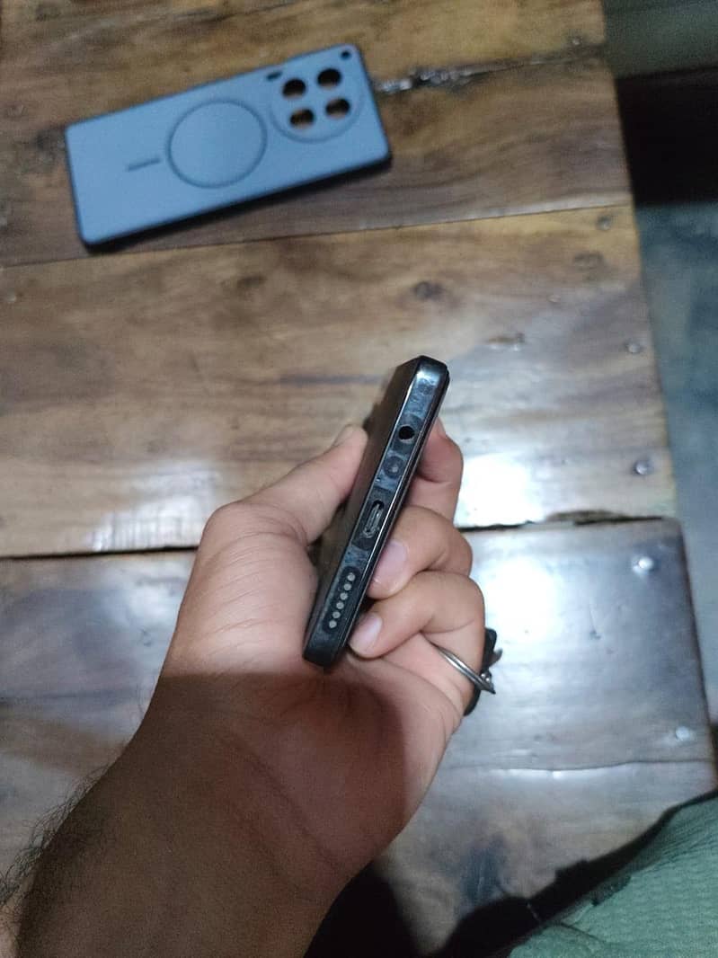 Tecno CAMON 30 4