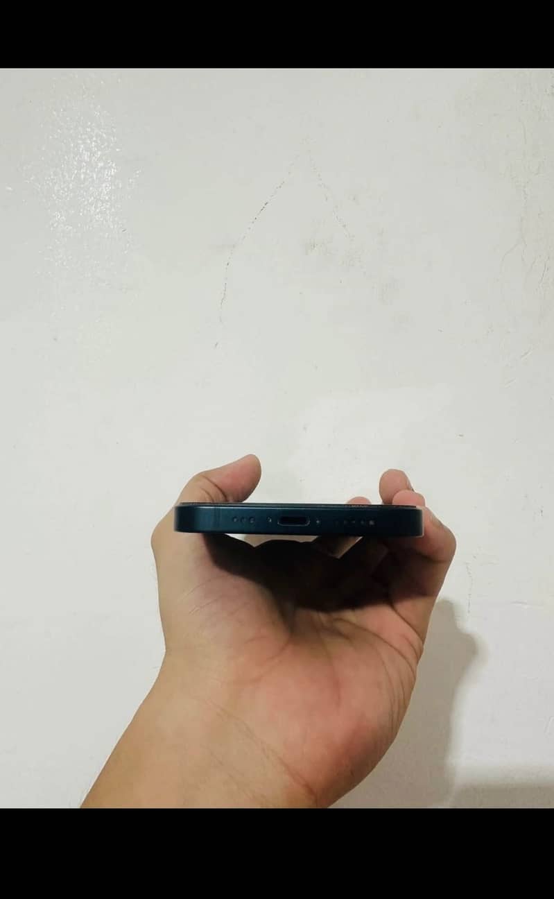 Iphone 13 4