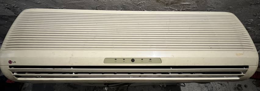 LG 1 Ton Split AC – Excellent Condition