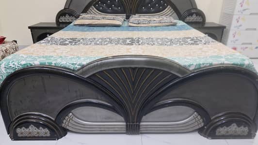 Bed,side tables with dressing