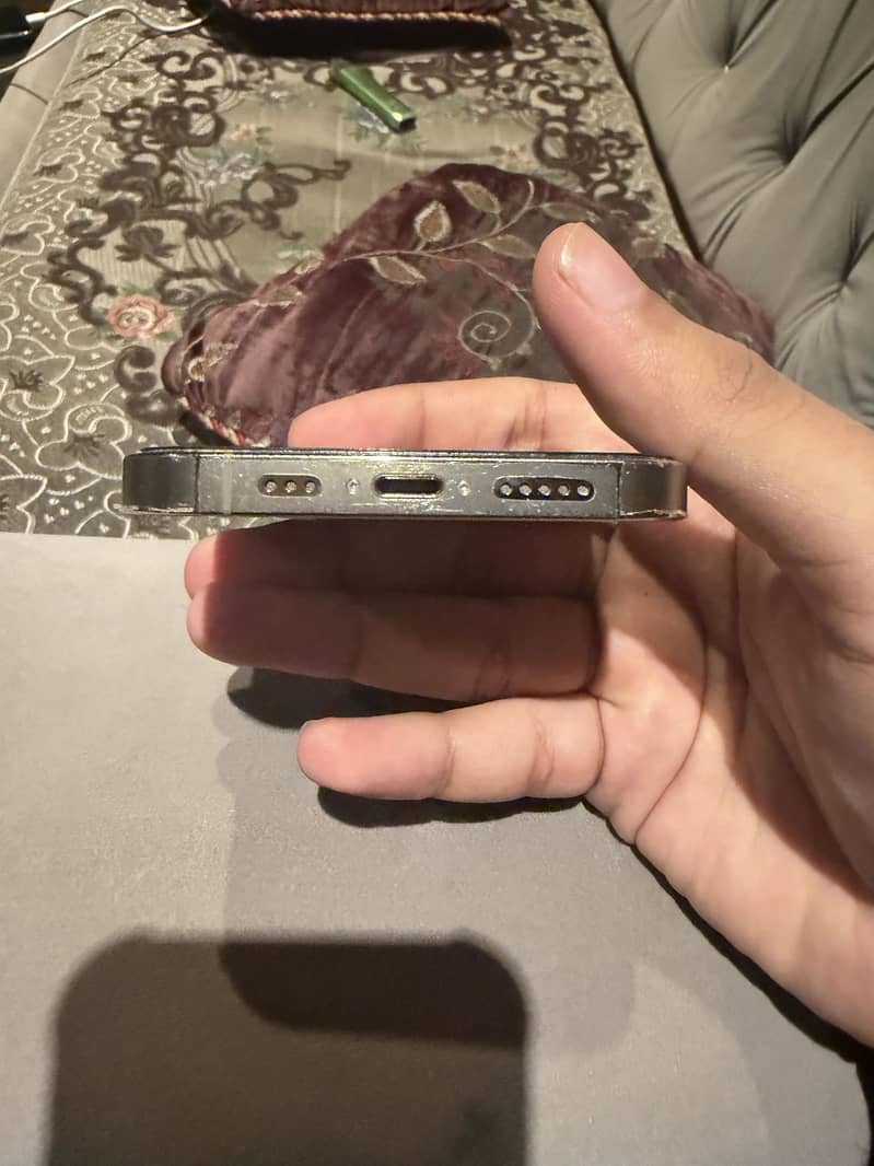 Apple iPhone 12 Pro 1